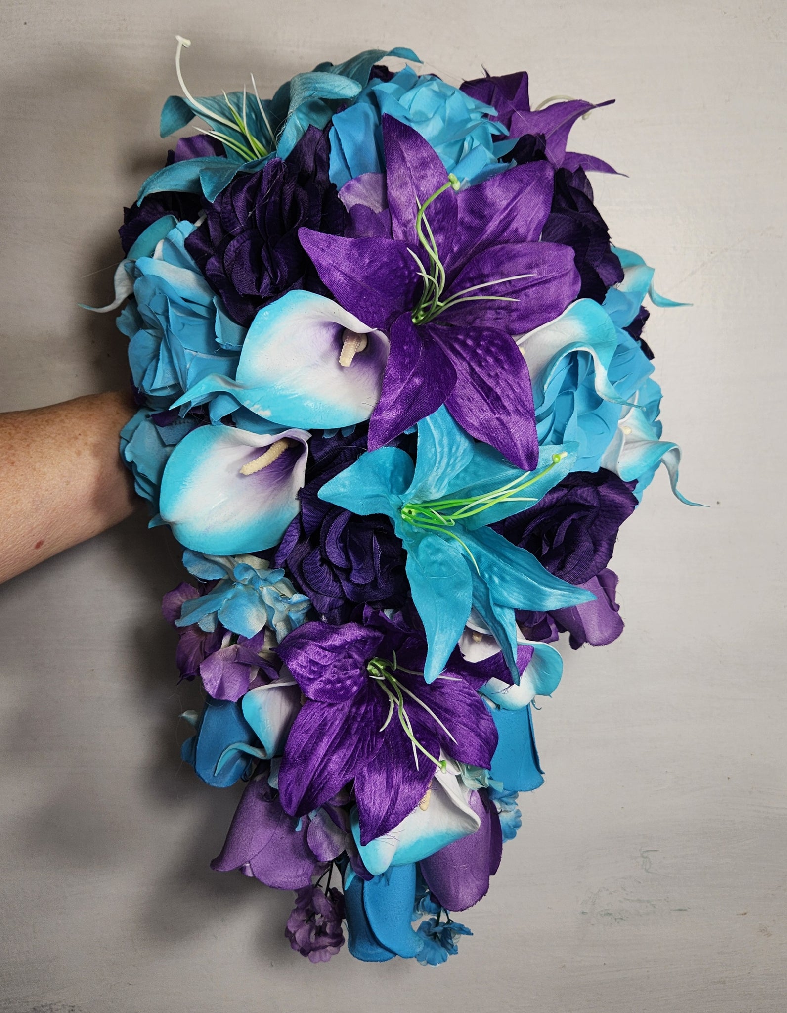 turquoise tiger lily 8" Bouquet