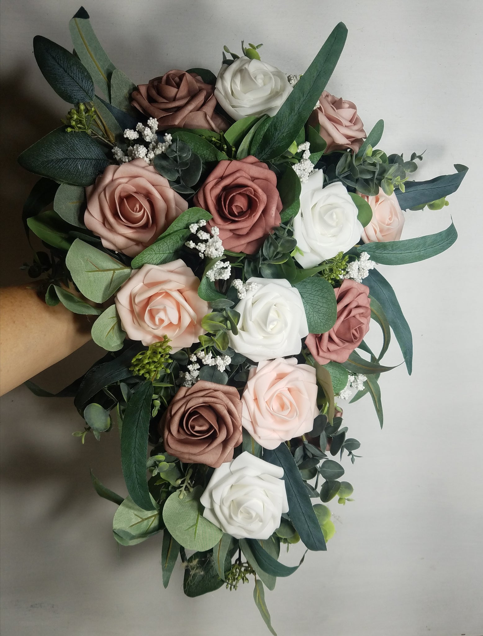 Wedding bouquets with eucalyptus 60 photos - Astyledwedding.com Wedding bouquets with eucalyptus 60 photos - Astyledwedding.com